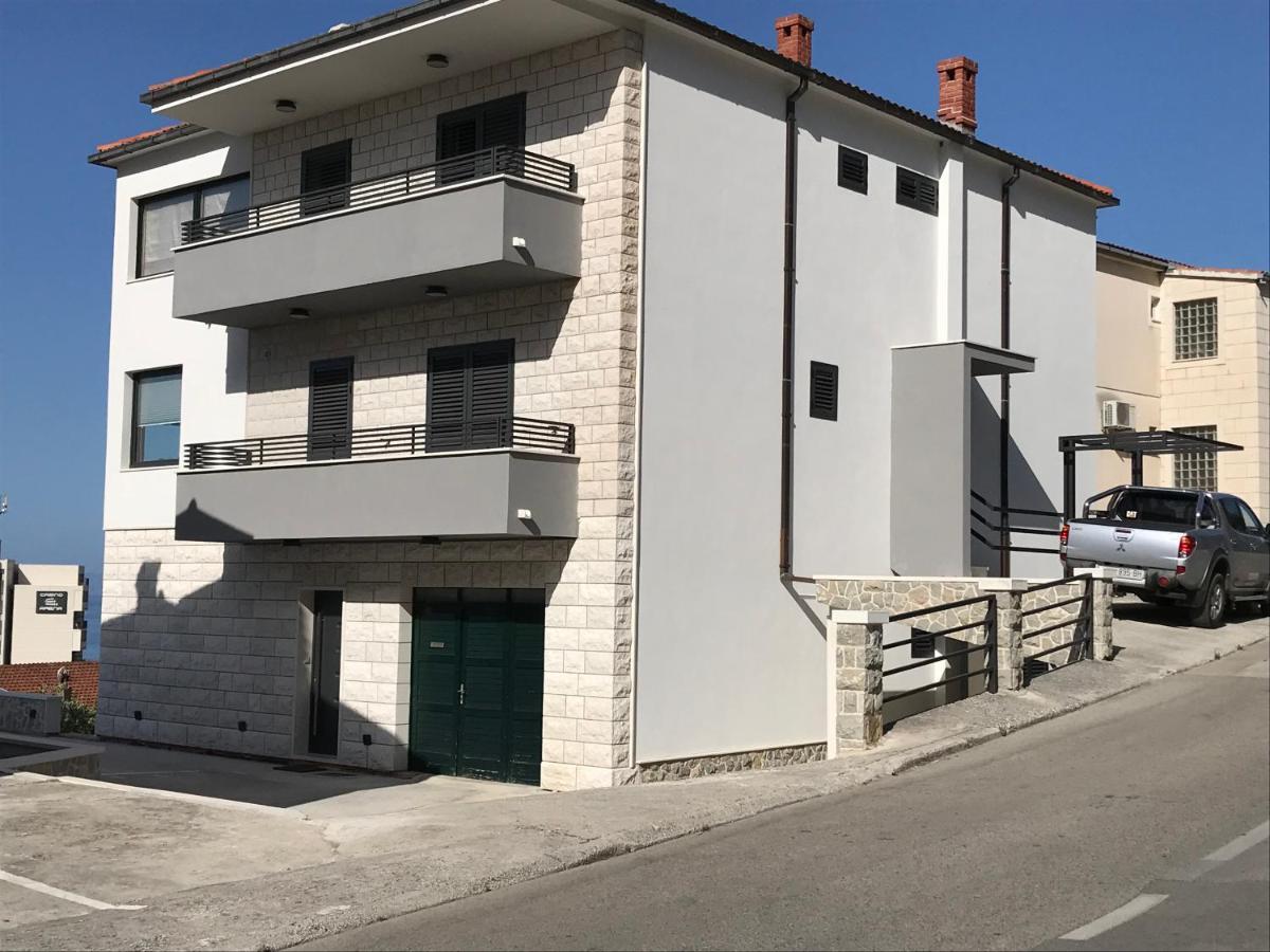 Apartments Tonkita With Jacuzzi Makarska Luaran gambar