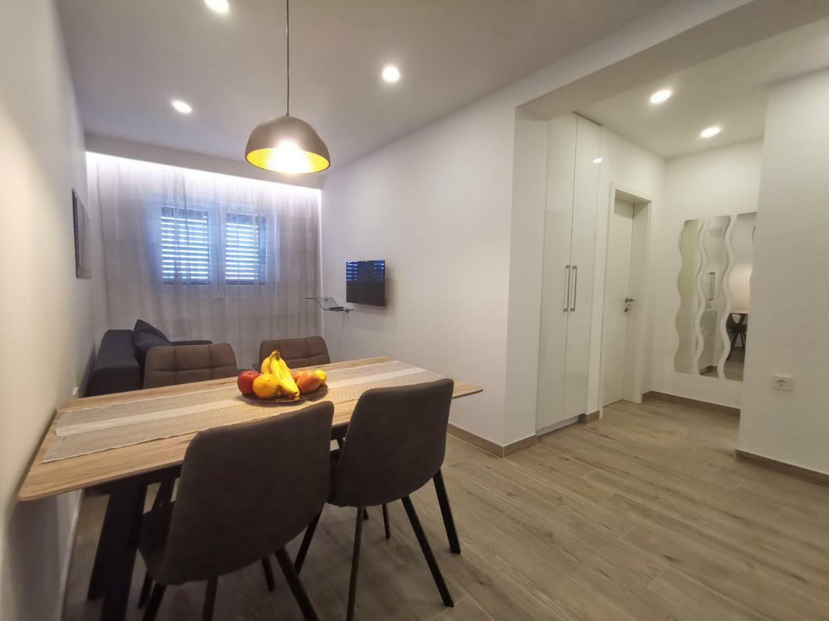 Apartments Tonkita With Jacuzzi Makarska Luaran gambar